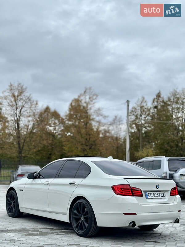 Седан BMW 5 Series 2012 в Черновцах