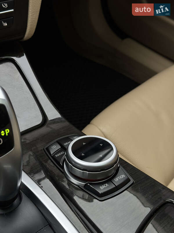 Седан BMW 5 Series 2012 в Черновцах