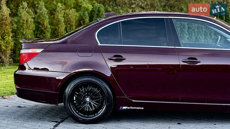 Седан BMW 5 Series 2008 в Зборове