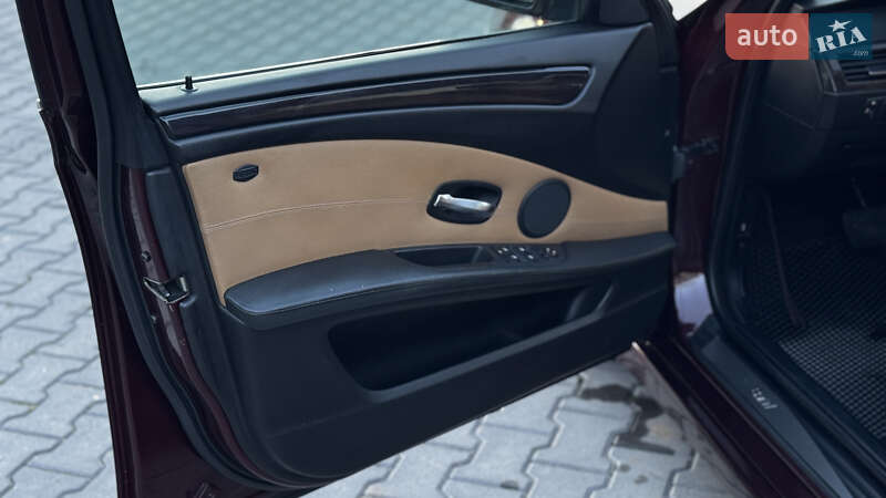Седан BMW 5 Series 2008 в Зборове
