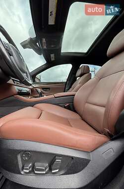 Седан BMW 5 Series 2012 в 