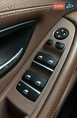 Седан BMW 5 Series 2012 в 