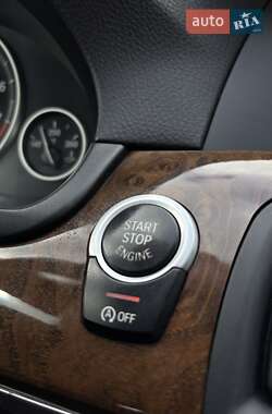 Седан BMW 5 Series 2012 в 