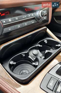Седан BMW 5 Series 2012 в 