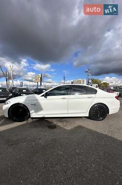 Седан BMW 5 Series 2012 в 