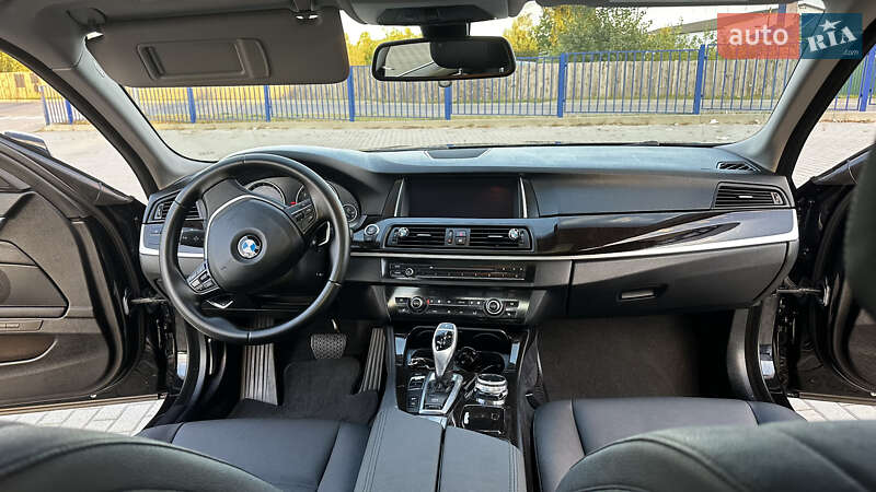 Седан BMW 5 Series 2015 в Ковелі