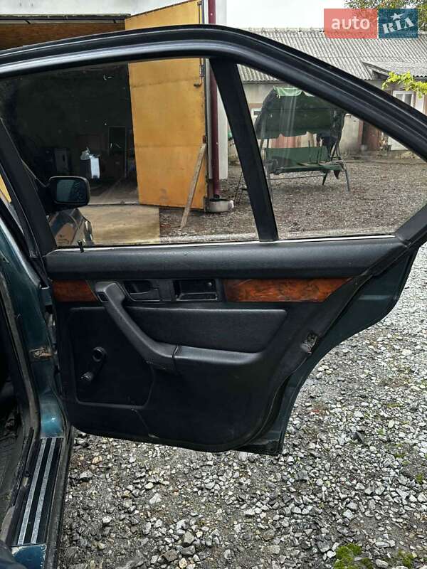 Седан BMW 5 Series 1991 в Гусятине