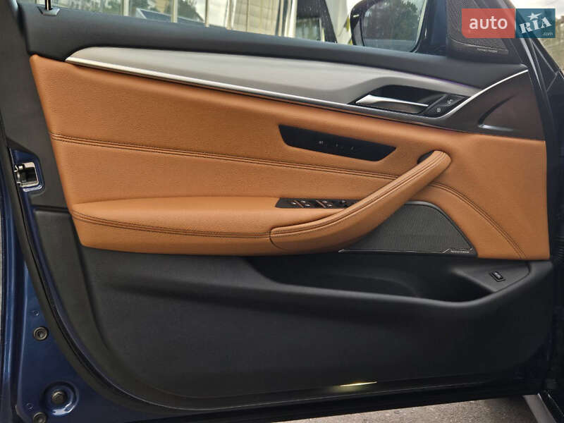 Седан BMW 5 Series 2021 в Киеве
