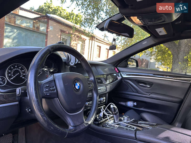 Седан BMW 5 Series 2011 в Дніпрі