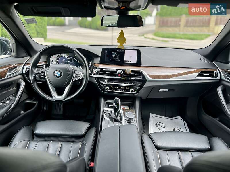 Седан BMW 5 Series 2017 в Ровно фото 27 Седан BMW 5 Series 2017 в Ровно