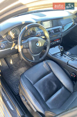 Седан BMW 5 Series 2010 в 