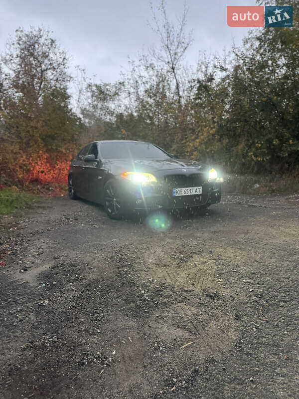 Седан BMW 5 Series 2013 в Дніпрі