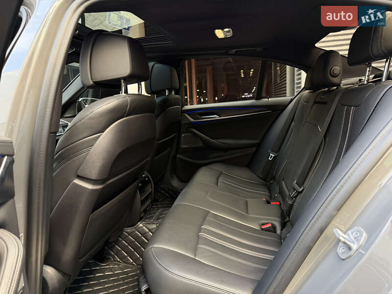 Седан BMW 5 Series 2021 в Киеве