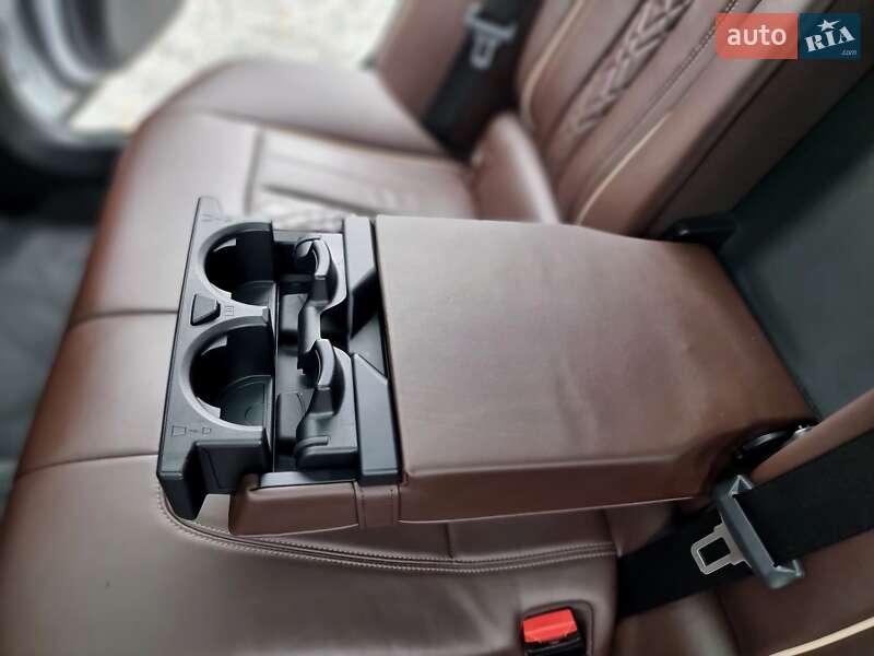 Универсал BMW 5 Series 2018 в Киеве