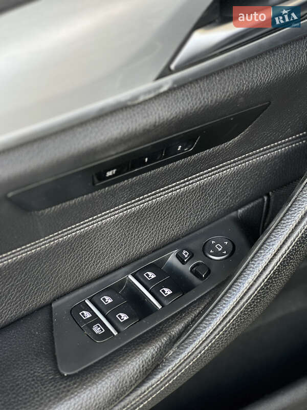 Седан BMW 5 Series 2017 в Миколаєві