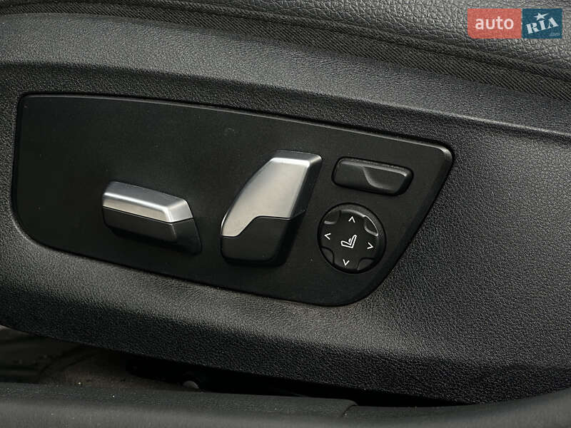 Седан BMW 5 Series 2018 в Львові