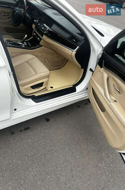 Седан BMW 5 Series 2013 в  фото 10 Седан BMW 5 Series 2013 в