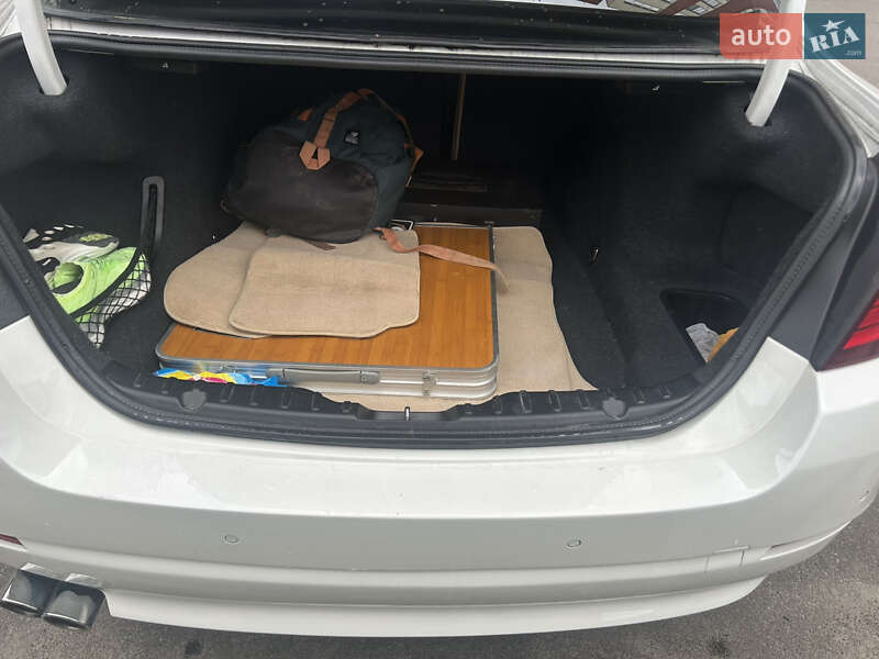 Седан BMW 5 Series 2013 в Боярке