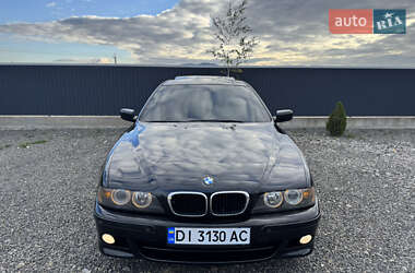 Седан BMW 5 Series 2000 в Хусті