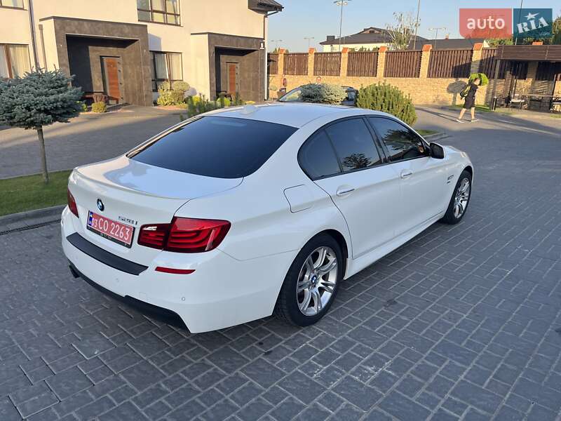 Седан BMW 5 Series 2012 в Львове