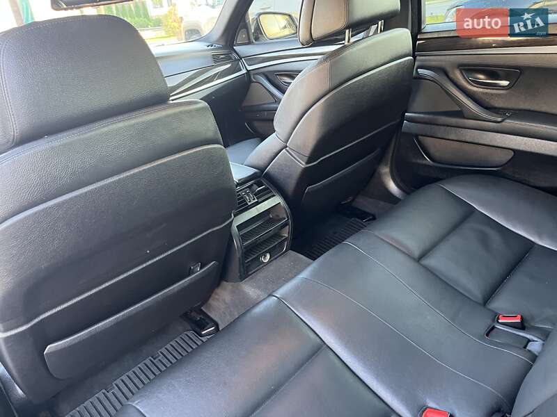 Седан BMW 5 Series 2012 в Львове