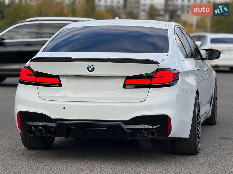 Седан BMW 5 Series 2017 в Кривом Роге