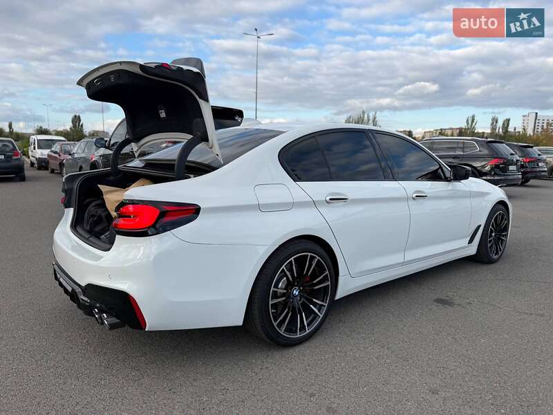 Седан BMW 5 Series 2017 в Кривом Роге