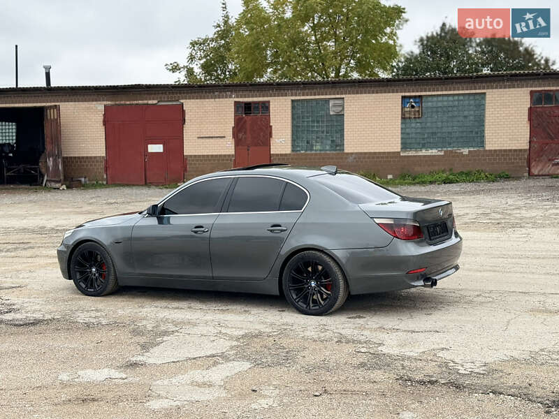 Седан BMW 5 Series 2005 в Тернополі