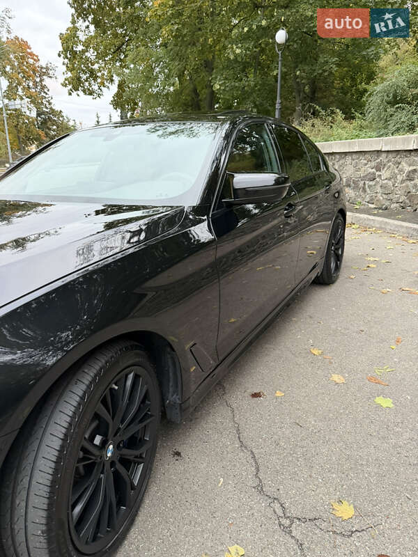 Седан BMW 5 Series 2020 в Киеве фото 15 Седан BMW 5 Series 2020 в Киеве