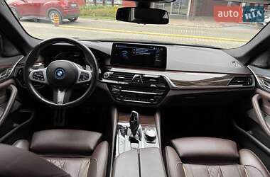 Седан BMW 5 Series 2021 в 