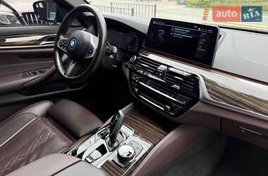 Седан BMW 5 Series 2021 в 