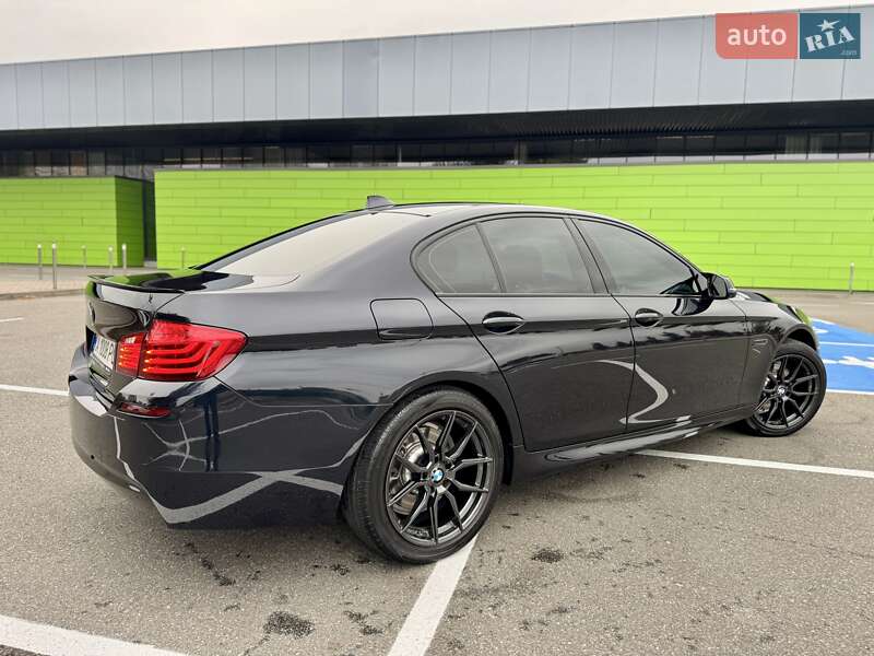 Седан BMW 5 Series 2015 в Киеве
