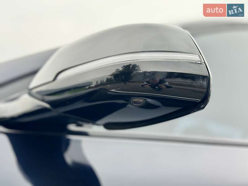 Седан BMW 5 Series 2015 в Киеве