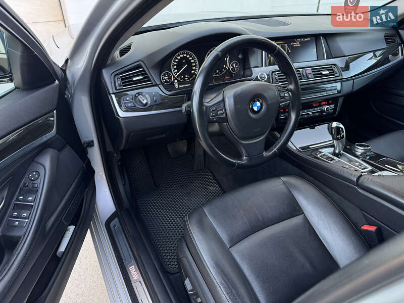 Седан BMW 5 Series 2014 в Сарнах