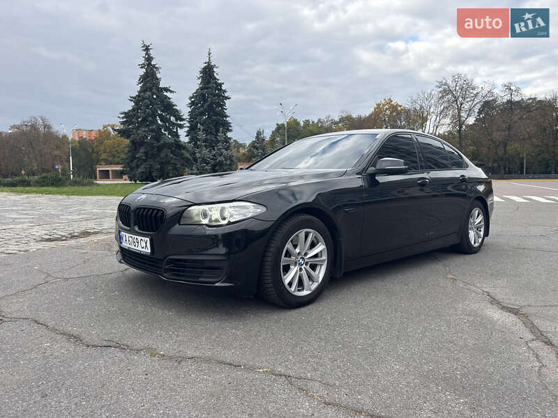 Седан BMW 5 Series 2014 в Кременчуці
