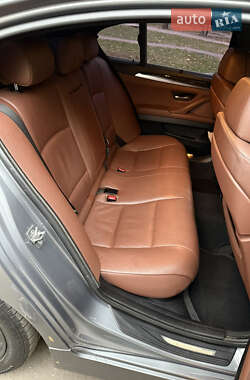 Седан BMW 5 Series 2010 в 