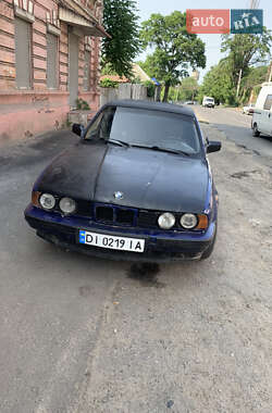 Седан BMW 5 Series 1988 в Днепре