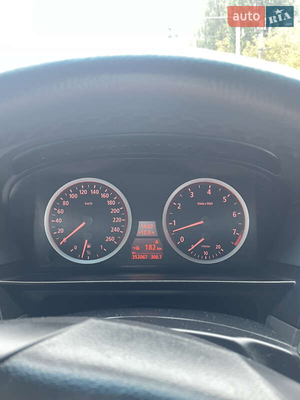 Седан BMW 5 Series 2005 в Каменец-Подольском