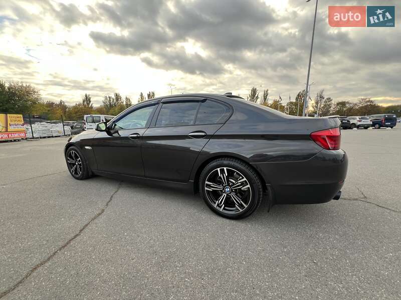 BMW 5 Series 2012 BMW 5 Series 2012