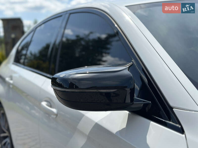 Седан BMW 5 Series 2020 в Ивано-Франковске