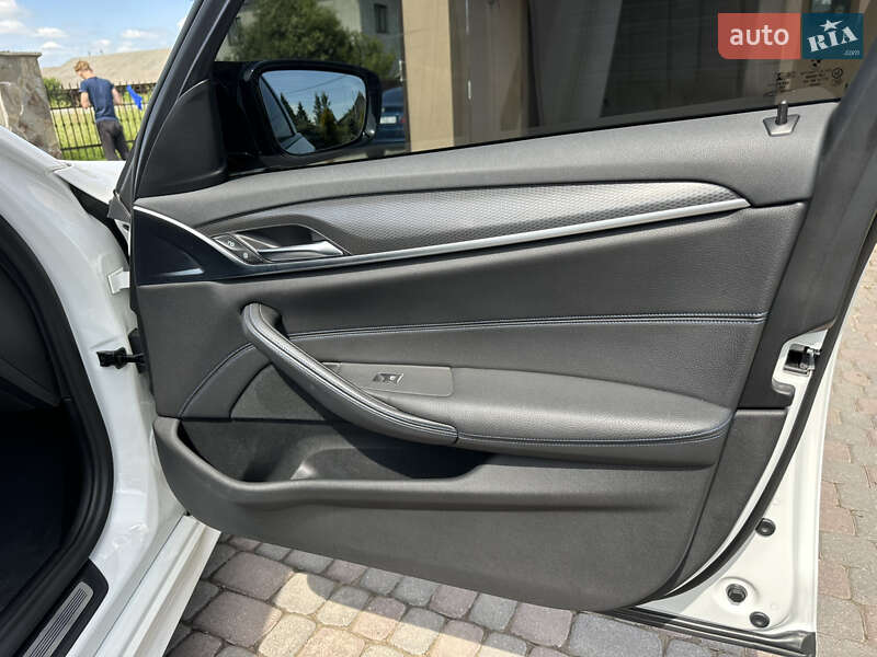 Седан BMW 5 Series 2020 в Ивано-Франковске