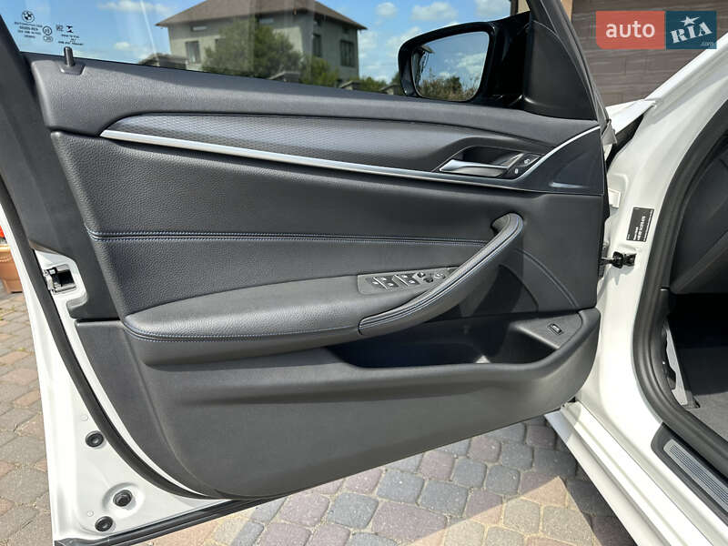 Седан BMW 5 Series 2020 в Ивано-Франковске