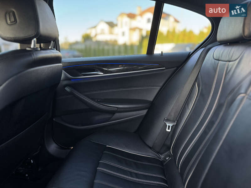 Седан BMW 5 Series 2018 в Ровно фото 78 Седан BMW 5 Series 2018 в Ровно