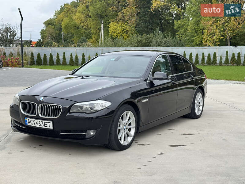 BMW 5 Series 2011 BMW 5 Series 2011