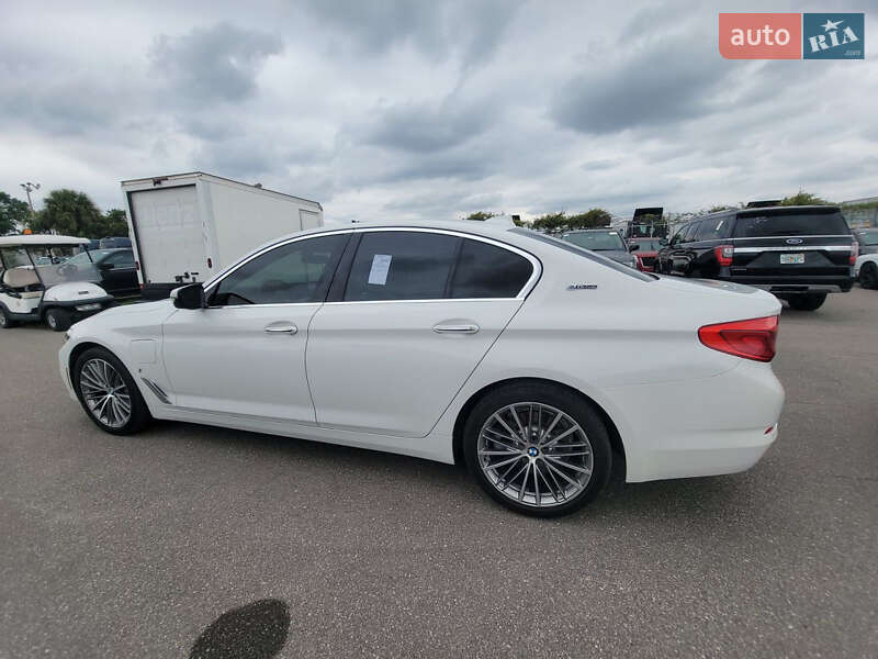 Седан BMW 5 Series 2017 в Самборе фото 25 Седан BMW 5 Series 2017 в Самборе