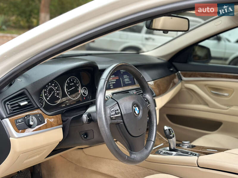 Седан BMW 5 Series 2013 в Дрогобичі
