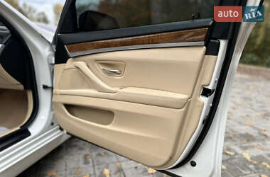 Седан BMW 5 Series 2013 в 