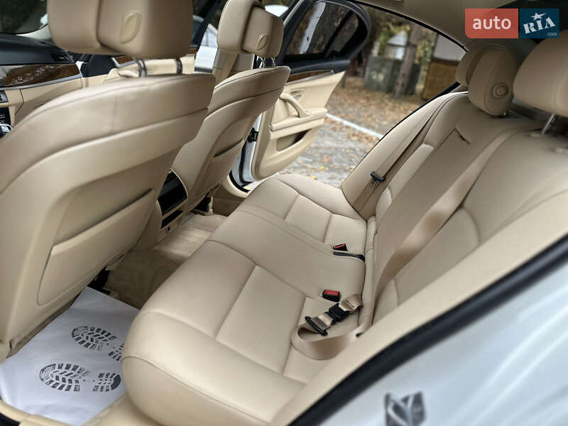 Седан BMW 5 Series 2013 в Дрогобичі