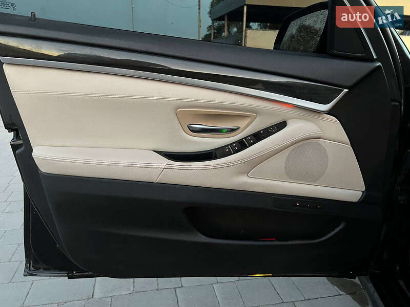 Седан BMW 5 Series 2011 в Бережанах