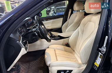 Седан BMW 5 Series 2017 в 